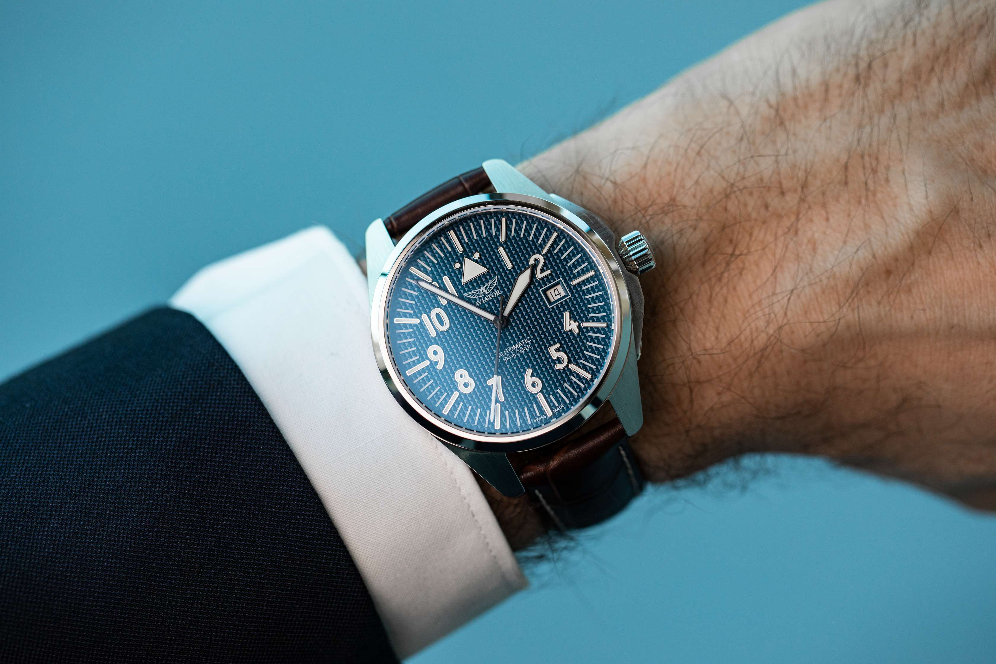 AVIATOR SWISS AIRACOBRA 43 AUTO V.3.39.0.334.4 watch