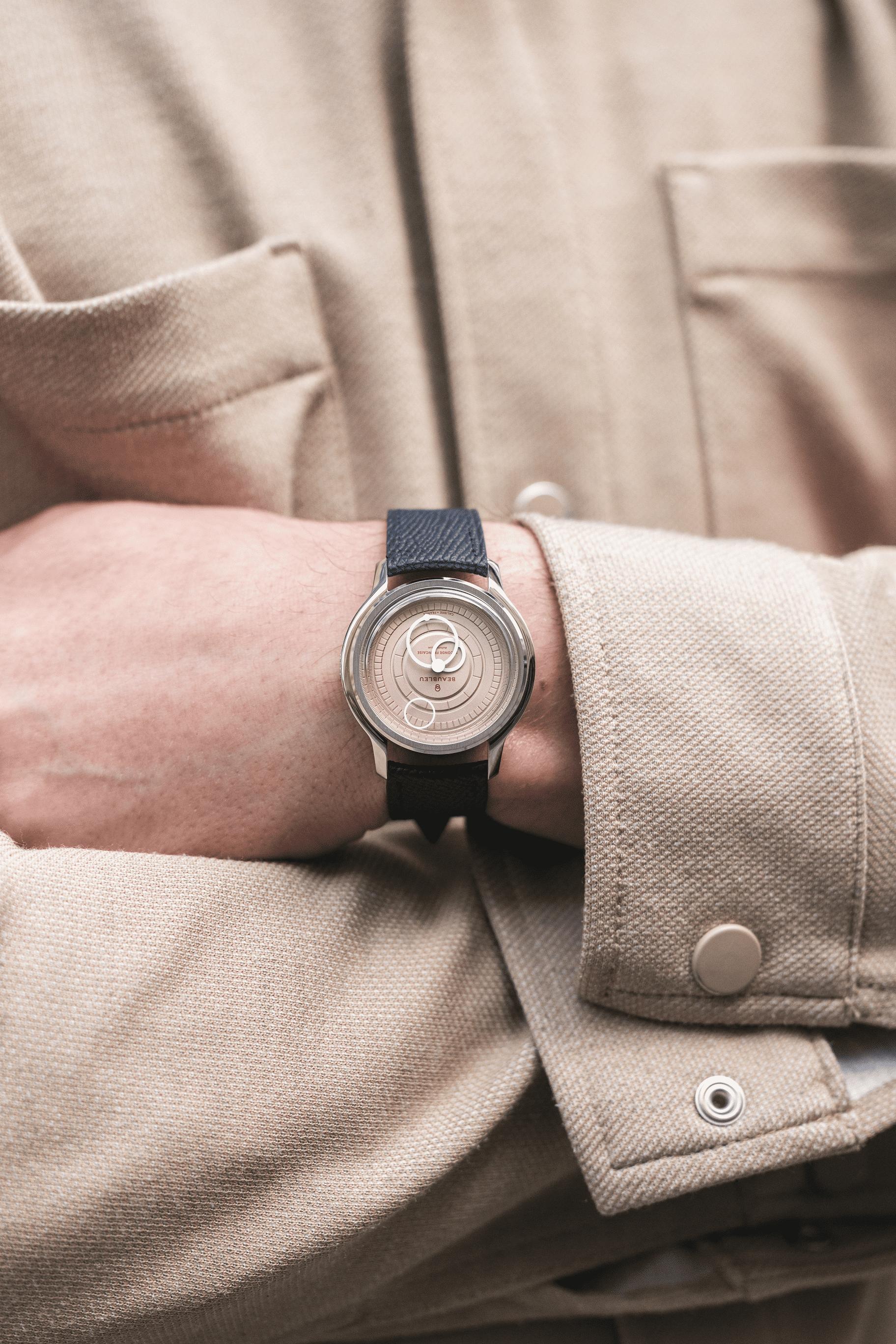 Hodinky Beaubleu Seconde Française 20.24 Salmon