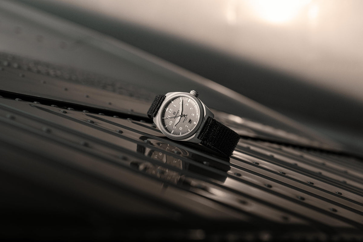Hodinky Formex AIRFIELD Automatic - Tarmac Grey