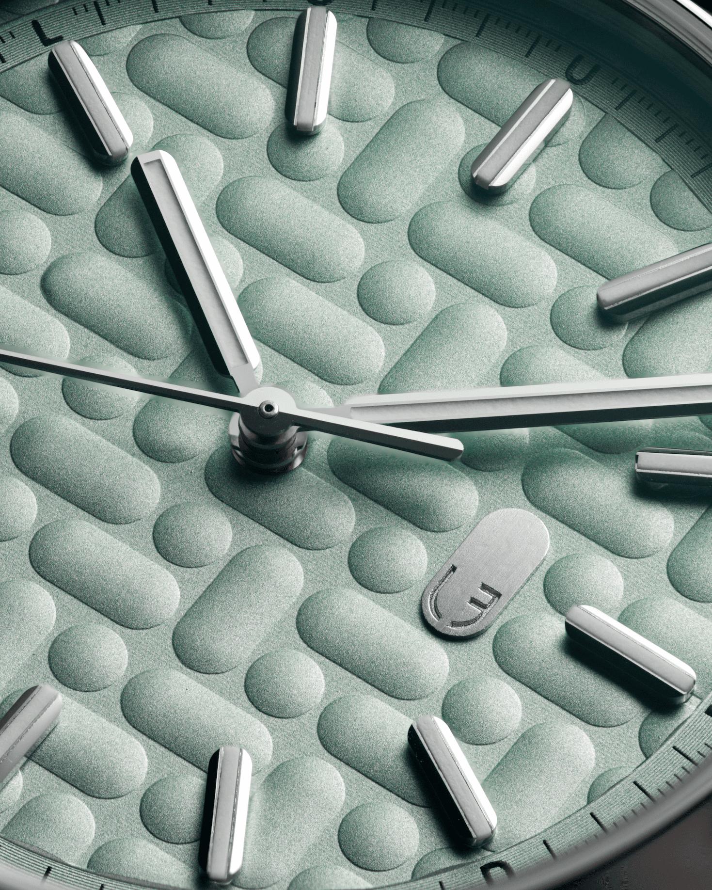 Hodinky Louis Erard 2340 Mint