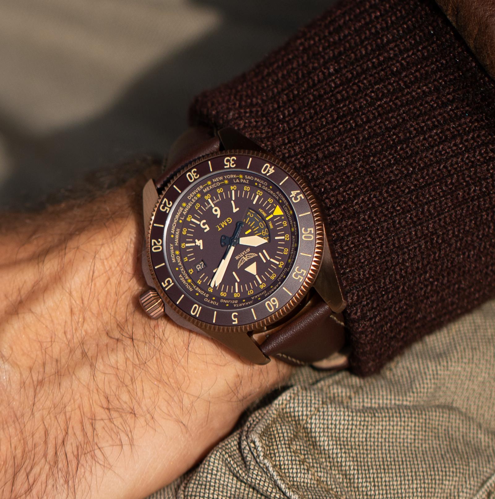 Hodinky AVIATOR SWISS AIRACOBRA GMT V.1.37.8.306.4