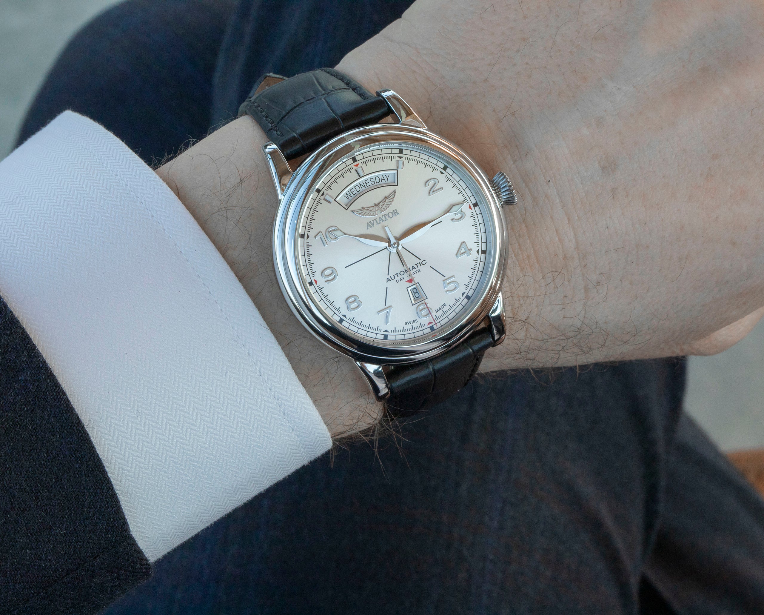 AVIATOR SWISS Douglas day-date 45 V.3.44.0.399.4 Watch
