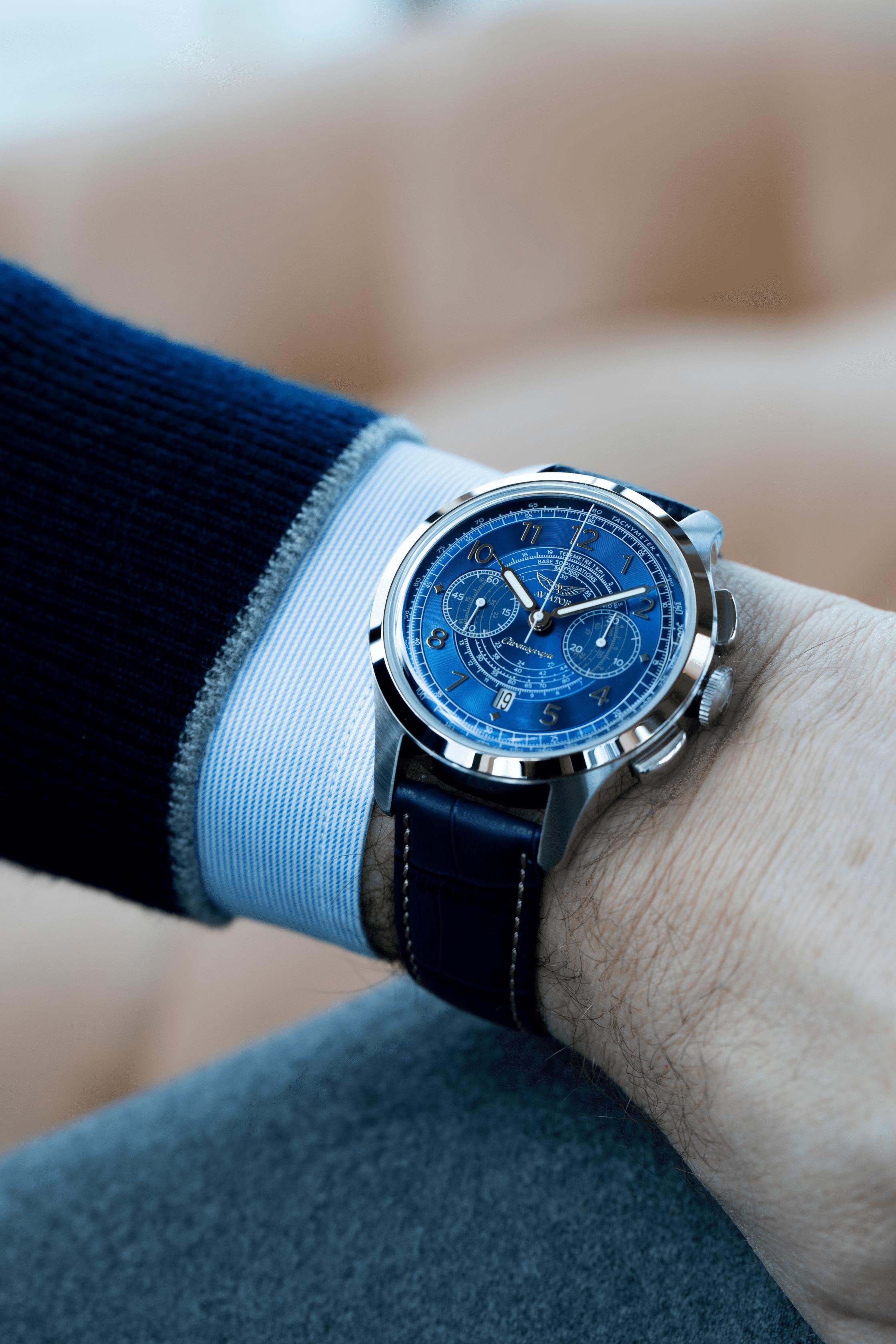 Hodinky AVIATOR SWISS HERITAGE CHRONOGRAPH TRIMETER AUTO V.4.40.0.356.4