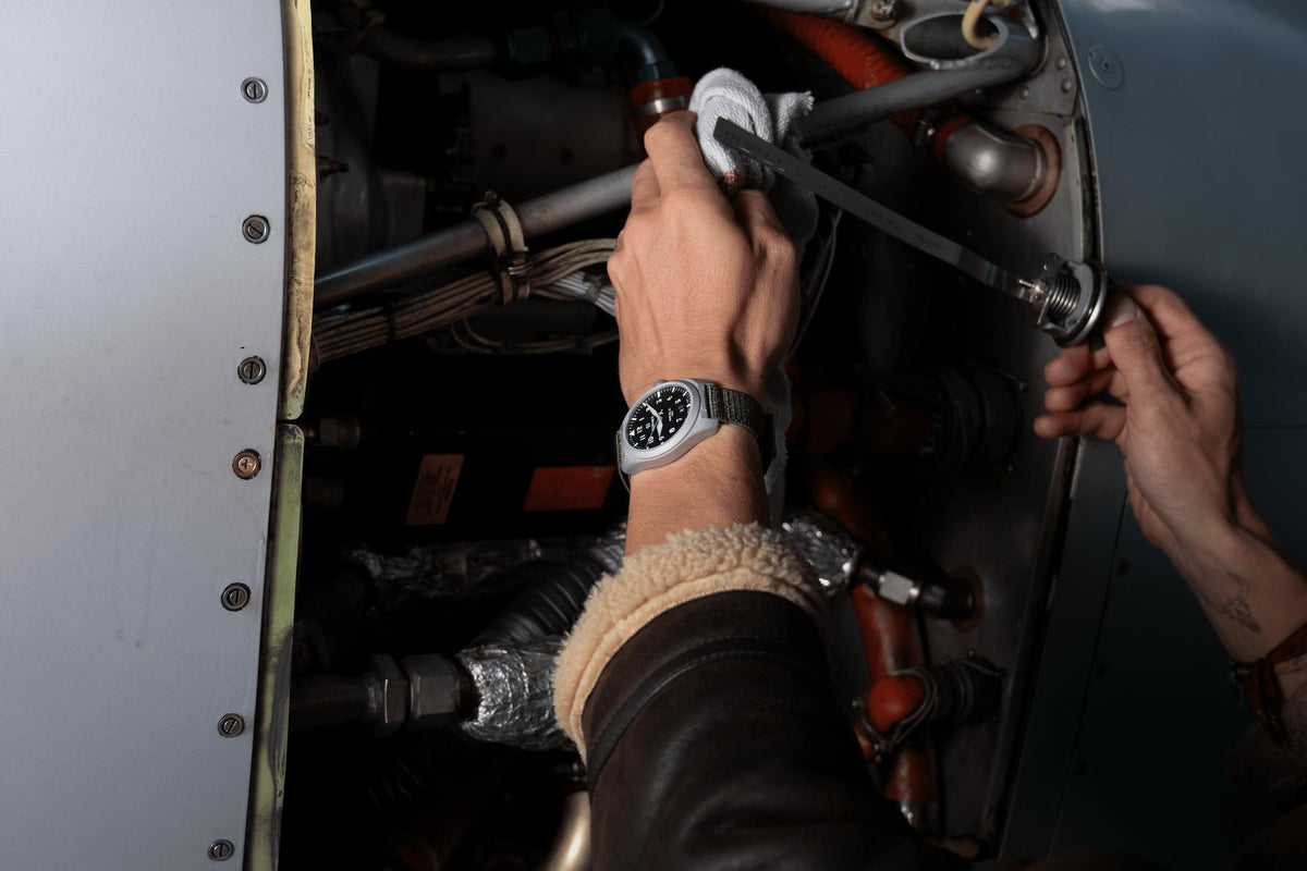 Hodinky Formex AIRFIELD Automatic - Jet Black