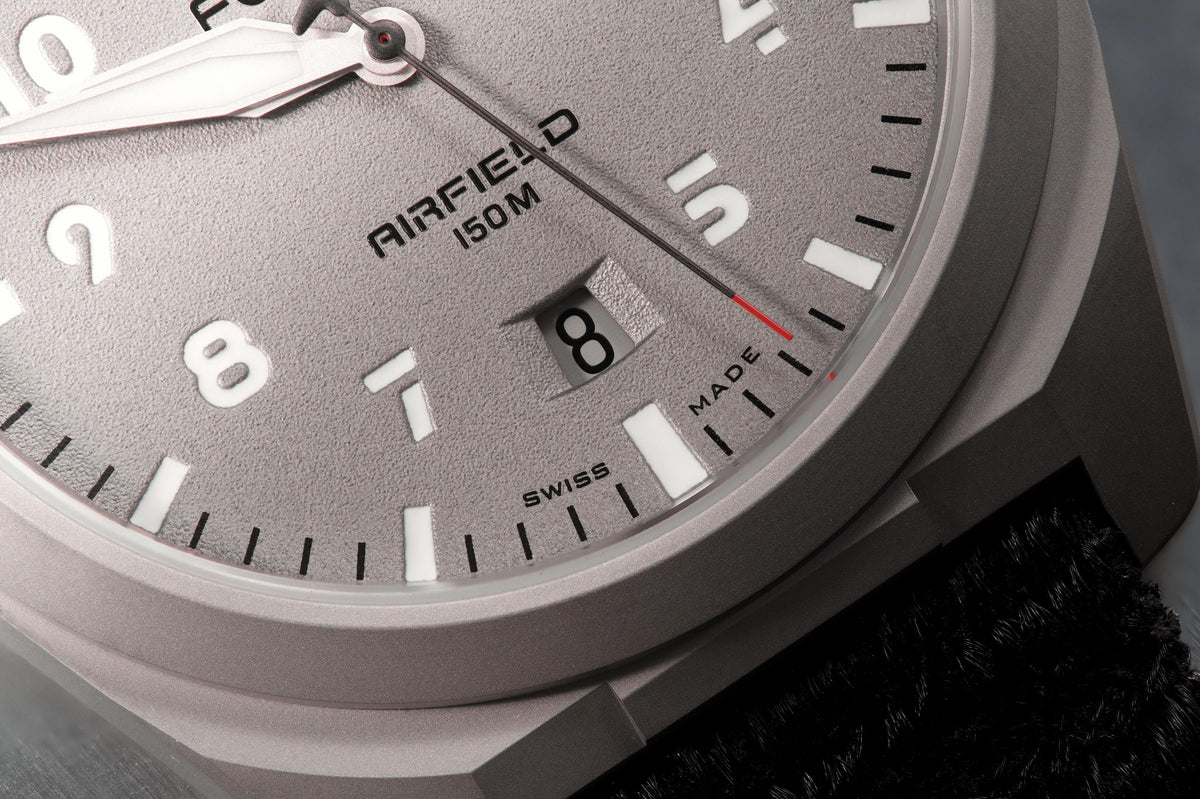 Hodinky Formex AIRFIELD Automatic - Tarmac Grey