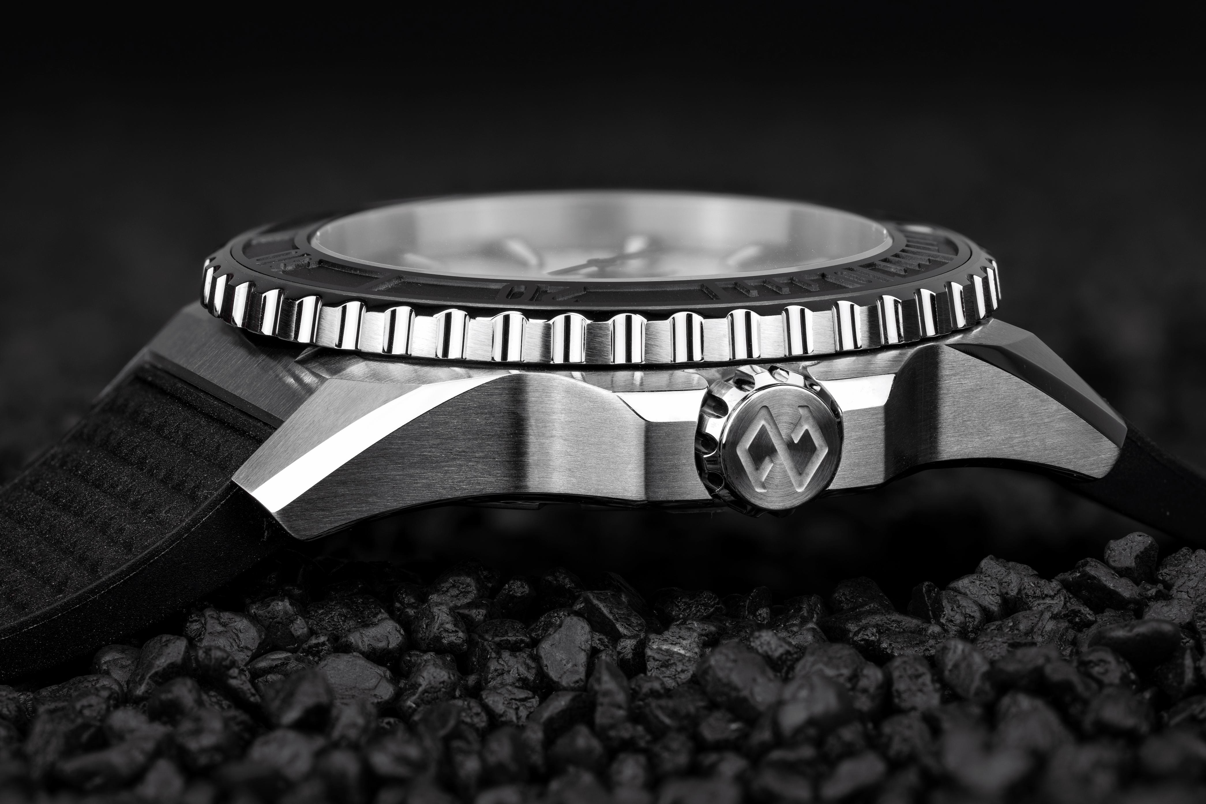 Formex Reef 39.5mm Watches - Forged Carbon