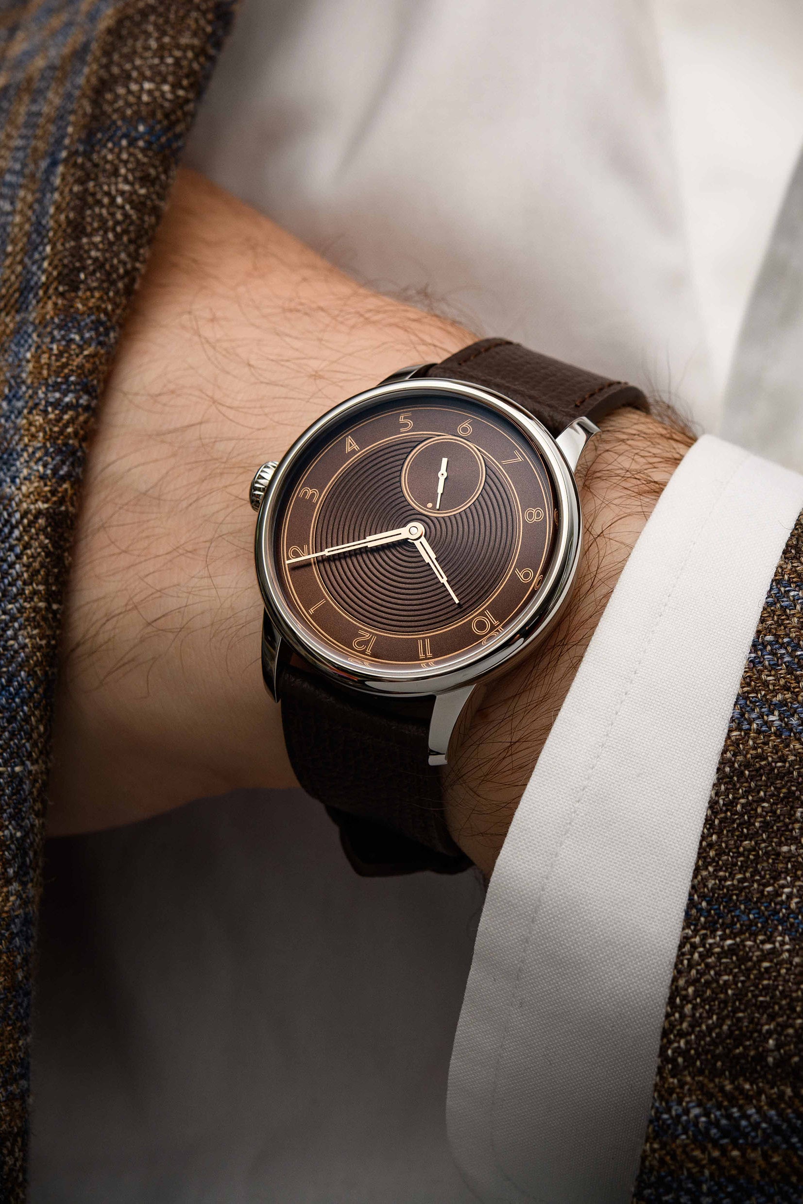 Hodinky La Petite Seconde Metropolis Louis Erard x The Horophile Tobacco